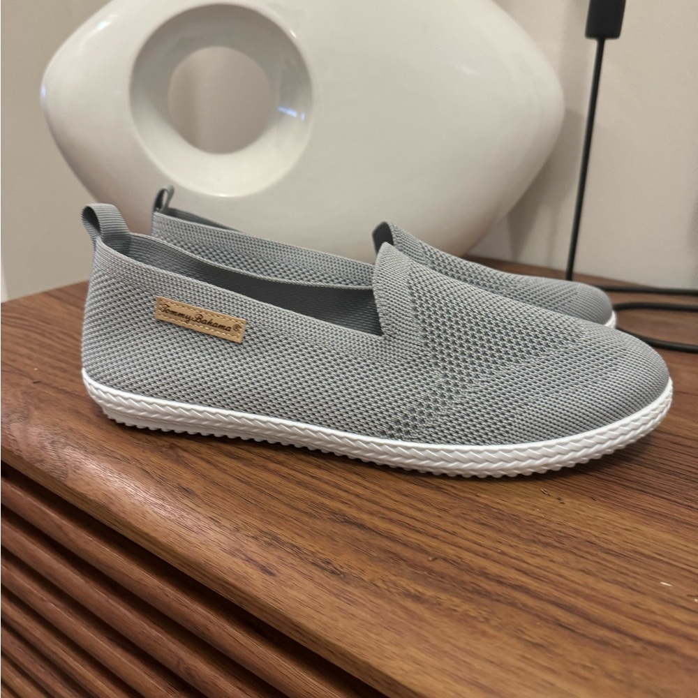 Tommy Bahama - Women’s Size 9.5